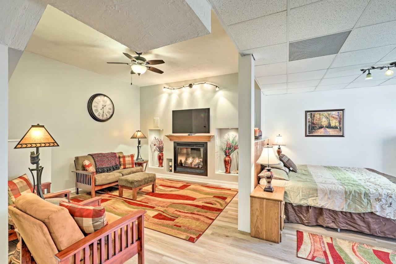 Asheville Mountain Getaway With Patio And Koi Pond! Экстерьер фото