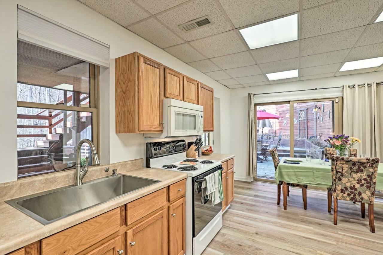 Asheville Mountain Getaway With Patio And Koi Pond! Экстерьер фото