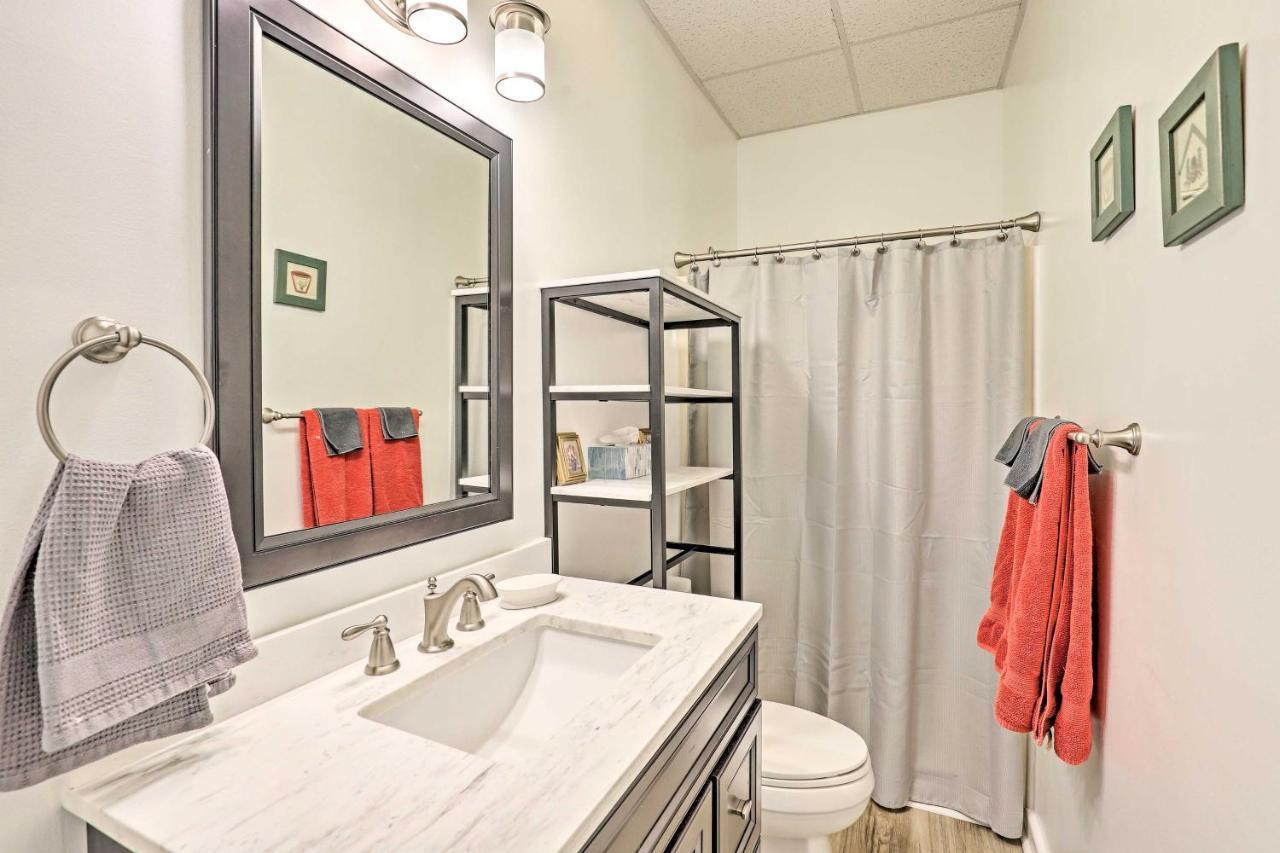 Asheville Mountain Getaway With Patio And Koi Pond! Экстерьер фото