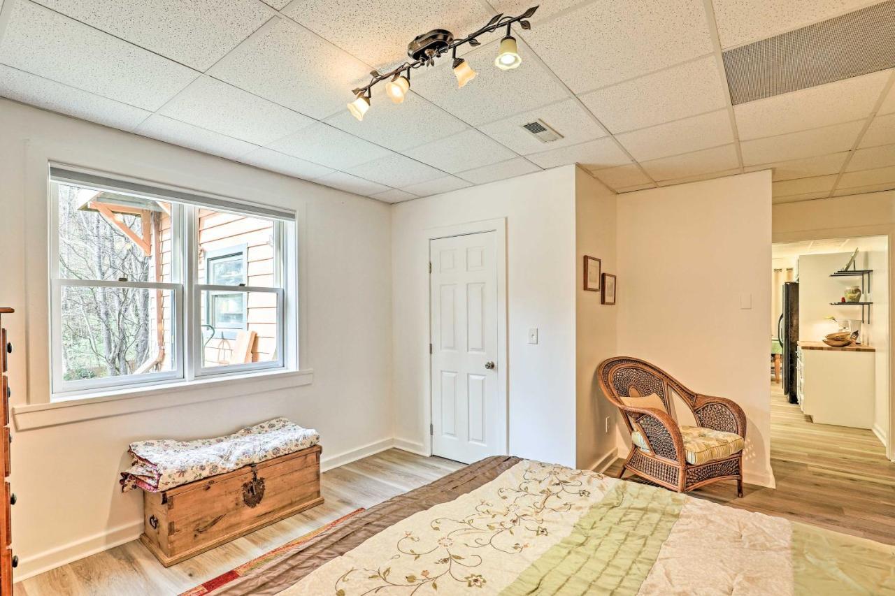 Asheville Mountain Getaway With Patio And Koi Pond! Экстерьер фото